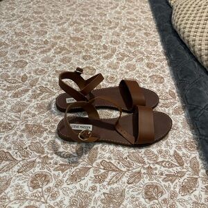 Steve Madden Donddi sandal. Size 8.5.